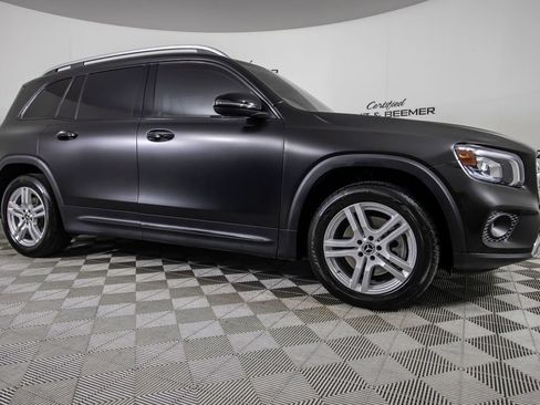 Used 2020 Mercedes-Benz GLB 250 4MATIC image 2
