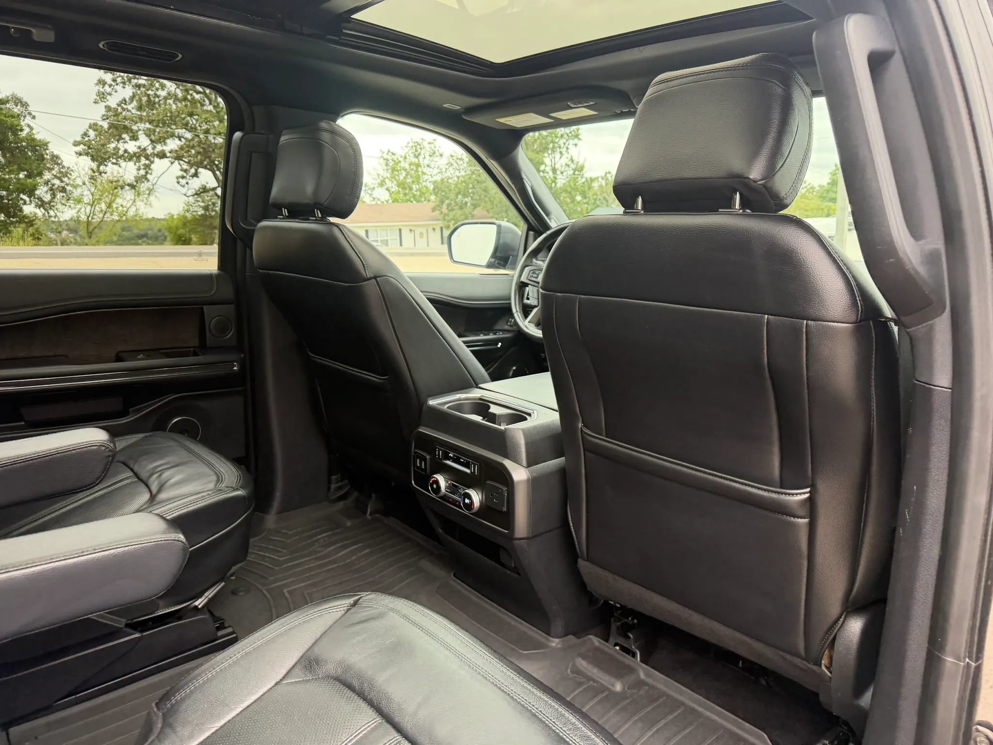Used 2019 Ford Expedition Max Limited w/ Special Edition Package AWD/4WD image 45