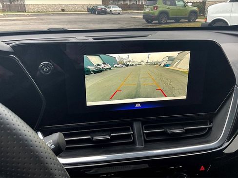 Used 2024 Chevrolet Trax RS w/ Driver Confidence Package image 20