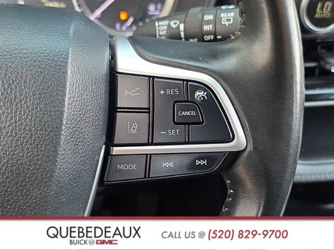 Used 2023 Toyota Highlander LE FWD image 13