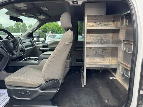 Used 2017 Ford F250 XLT AWD/4WD image 16