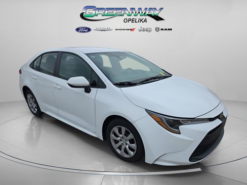 Used 2023 Toyota Corolla LE image 22