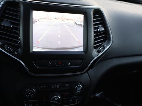 Used 2021 Jeep Cherokee Latitude Lux w/ Sun & Sound Group image 21