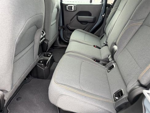 New 2026 Jeep Gladiator Sport image 10