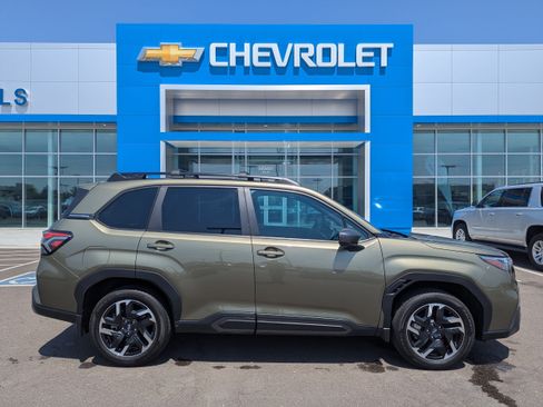 Used 2026 Subaru Forester Limited AWD/4WD image 35