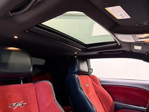 Used 2016 Dodge Challenger R/T Plus image 31