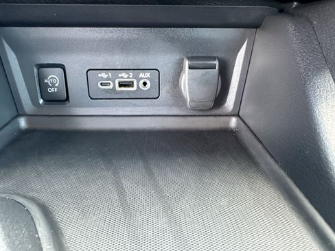 Used 2024 Nissan Sentra SV FWD image 22