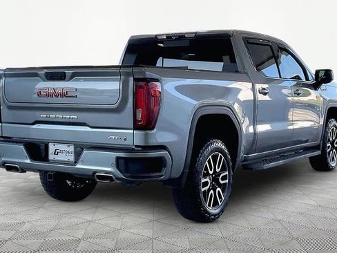 Used 2023 GMC Sierra 1500 AT4 w/ Technology Package AWD/4WD image 5