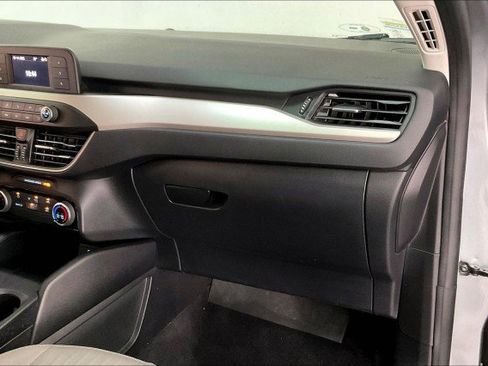 Used 2022 Ford Escape S image 16