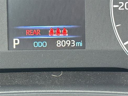 Certified 2025 Toyota Corolla LE image 27