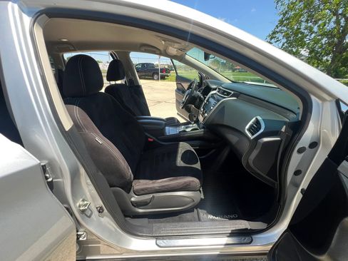 Used 2017 Nissan Murano S w/ Navigation Package FWD image 25