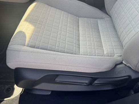 Certified 2026 Honda HR-V LX image 18