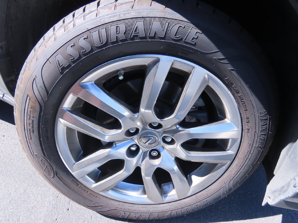 Used 2015 Lexus NX 300h AWD w/ Premium Package image 18