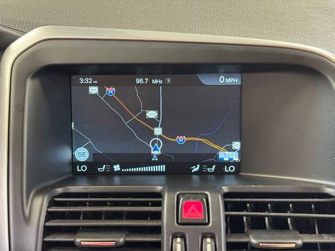 Used 2016 Volvo XC60 T6 AWD/4WD image 43