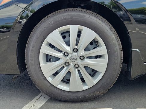 New 2025 Nissan Sentra S image 14