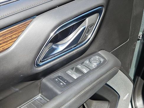 Used 2023 Chevrolet Suburban High Country AWD/4WD image 11