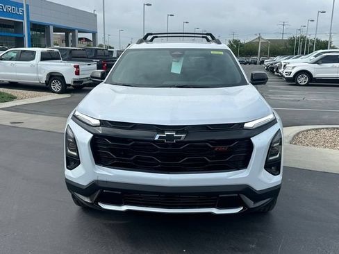 New 2026 Chevrolet Equinox RS w/ Convenience Package III AWD/4WD image 30