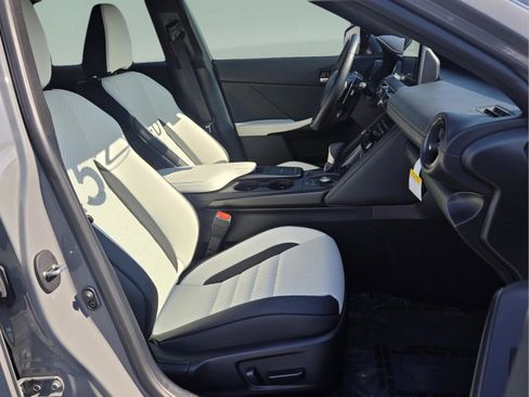 Used 2025 Lexus IS 350 F Sport image 16
