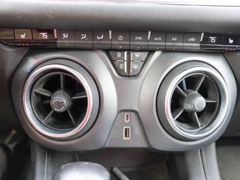 Used 2020 Chevrolet Blazer LT image 20