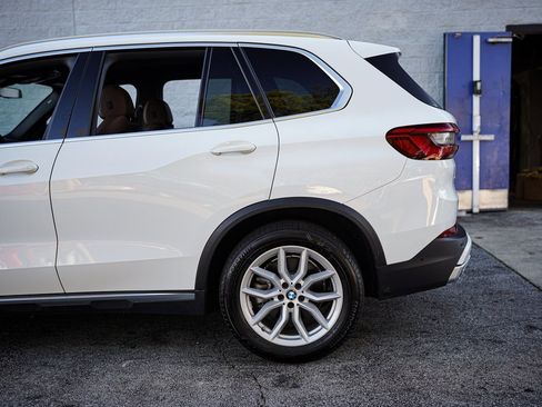 Used 2020 BMW X5 xDrive40i w/ Convenience Package image 11