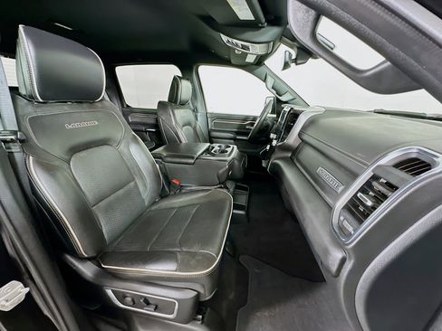 Used 2025 RAM 1500 Laramie image 31