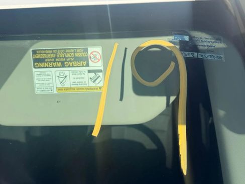 Used 2024 Nissan Rogue SV image 32