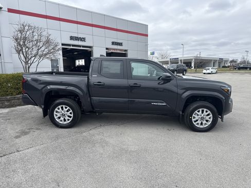 New 2026 Toyota Tacoma SR5 image 2