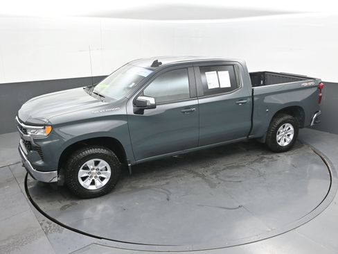 Used 2025 Chevrolet Silverado 1500 LT AWD/4WD image 33