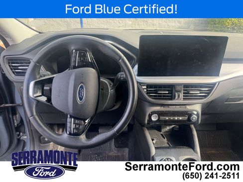 Used 2023 Ford Escape Platinum w/ Premium Technology Package AWD/4WD image 9