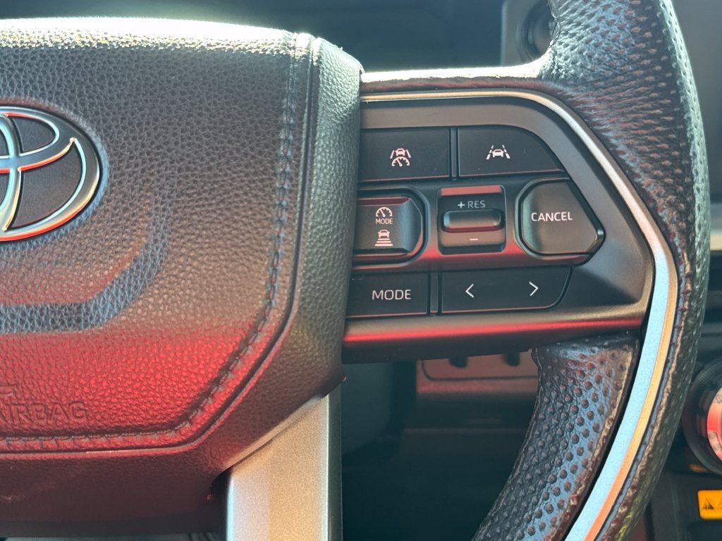 Used 2024 Toyota Tacoma SR5 AWD/4WD image 22