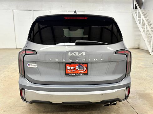 Used 2023 Kia Telluride SX FWD image 6