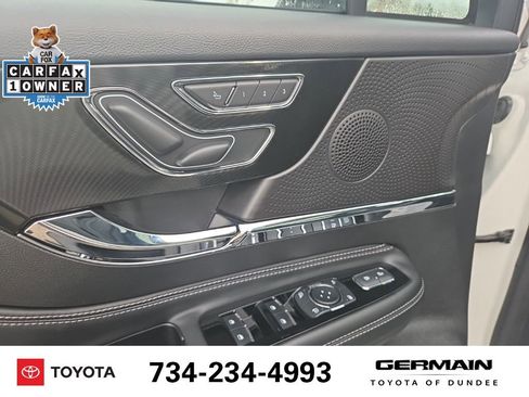 Used 2024 Lincoln Corsair AWD w/ Equipment Group 101A image 24