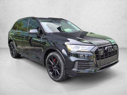 Used 2022 Audi Q7 2.0T Premium Plus w/ Premium Plus Package AWD/4WD image 3