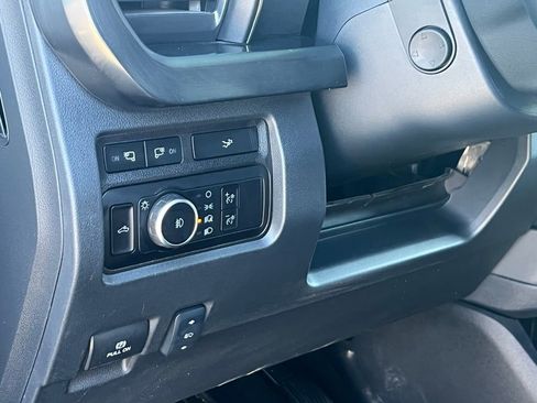 Used 2024 Ford F250 Lariat AWD/4WD image 29