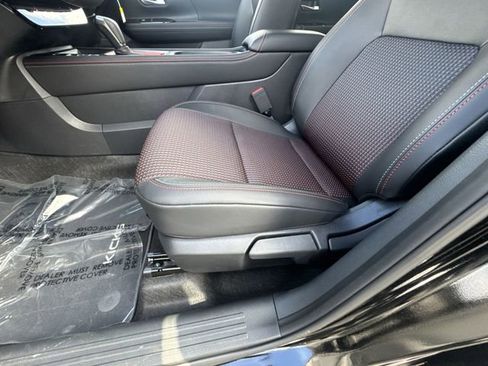 New 2026 Nissan Kicks SR w/ Cold Weather Package image 12