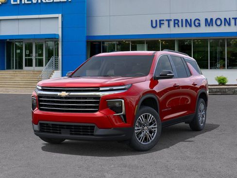 New 2026 Chevrolet Traverse LT w/ Driver Confidence Package FWD image 6