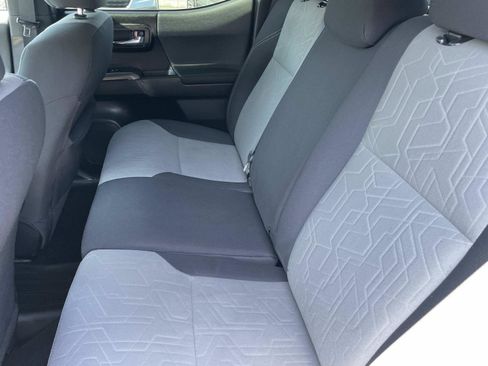 Used 2020 Toyota Tacoma TRD Sport w/ Technology Package RWD image 26