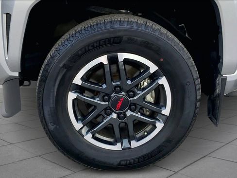 Used 2024 Toyota Tacoma TRD Sport image 11