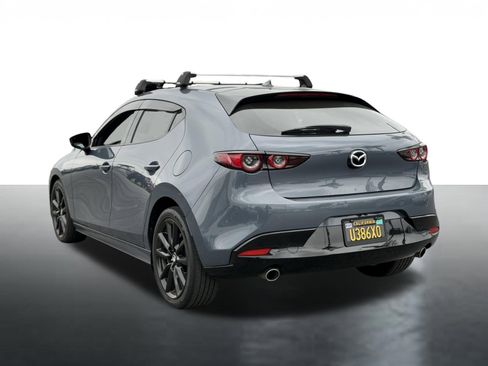 Used 2020 MAZDA MAZDA3 Hatchback w/ Premium Package FWD image 5