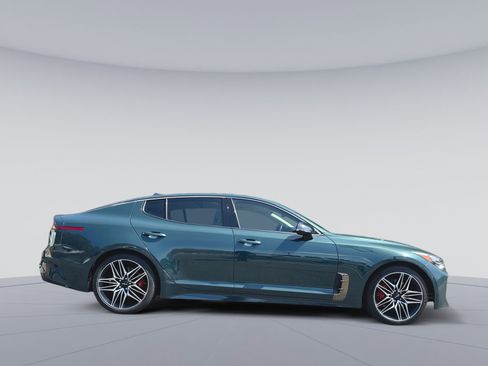 Used 2023 Kia Stinger GT2 AWD/4WD image 34