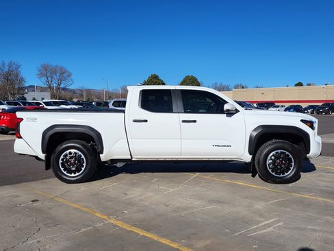 Used 2024 Toyota Tacoma TRD Off-Road w/ TRD Off Road Premium Package image 2