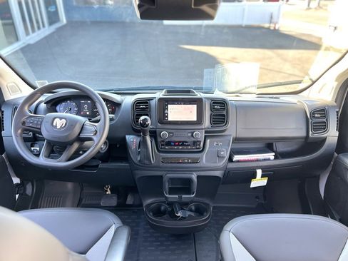 Used 2023 RAM ProMaster 2500 image 12