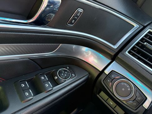 Used 2016 Ford Explorer Sport image 12