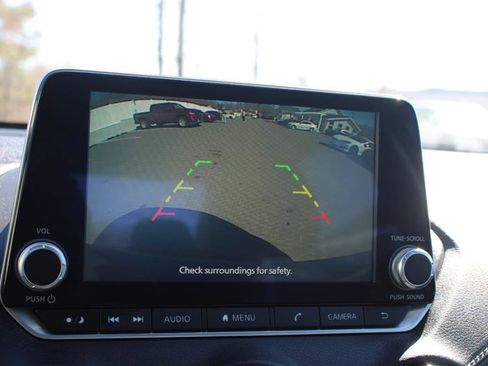 Used 2024 Nissan Sentra SV image 13