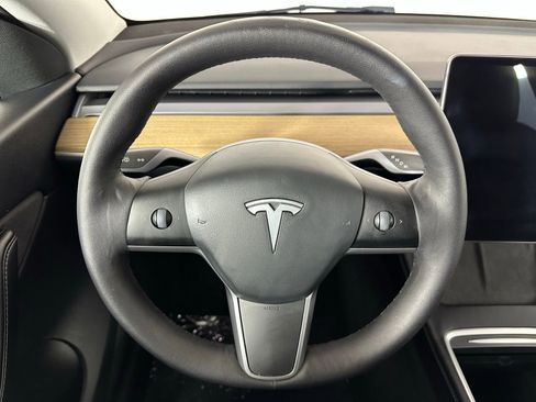 Used 2021 Tesla Model Y Long Range AWD/4WD image 13