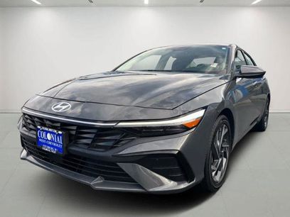 Used 2025 Hyundai Elantra SEL