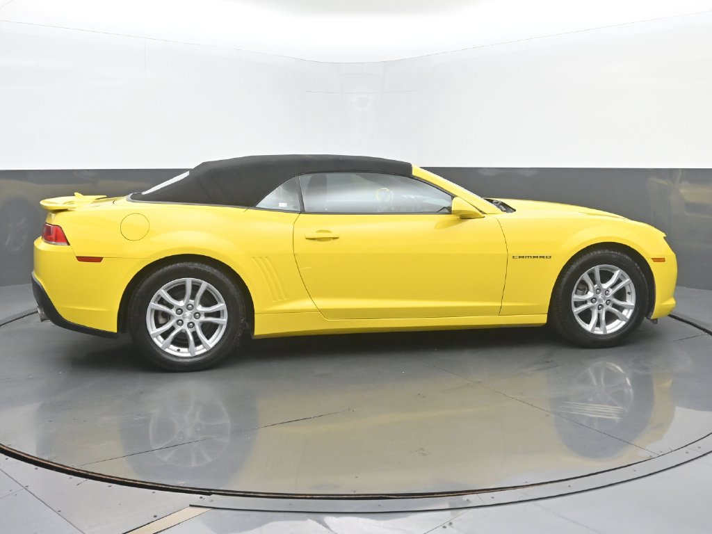 Used 2015 Chevrolet Camaro LT RWD image 7