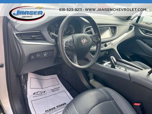 Used 2020 Buick Enclave Essence FWD image 10