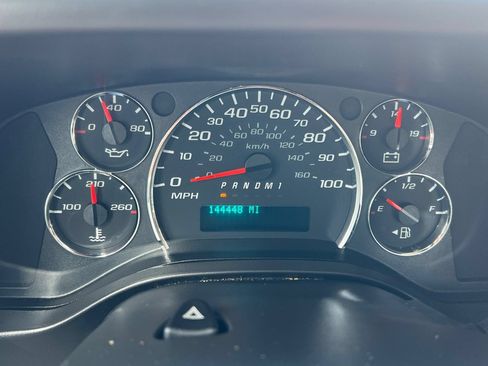 Used 2015 Chevrolet Express 4500 RWD image 30