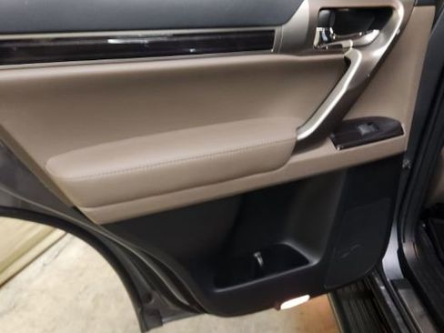 Used 2021 Lexus GX 460 Premium image 16